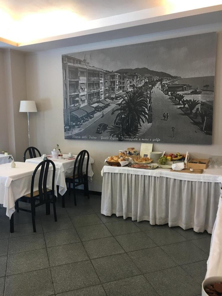 Hotel Internazionale Фінале-Лігуре Екстер'єр фото